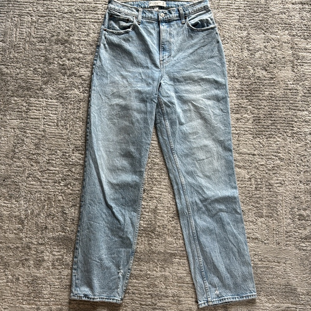 Abercrombie The 90s Straight Ultra High Rise Curve Love Jean
